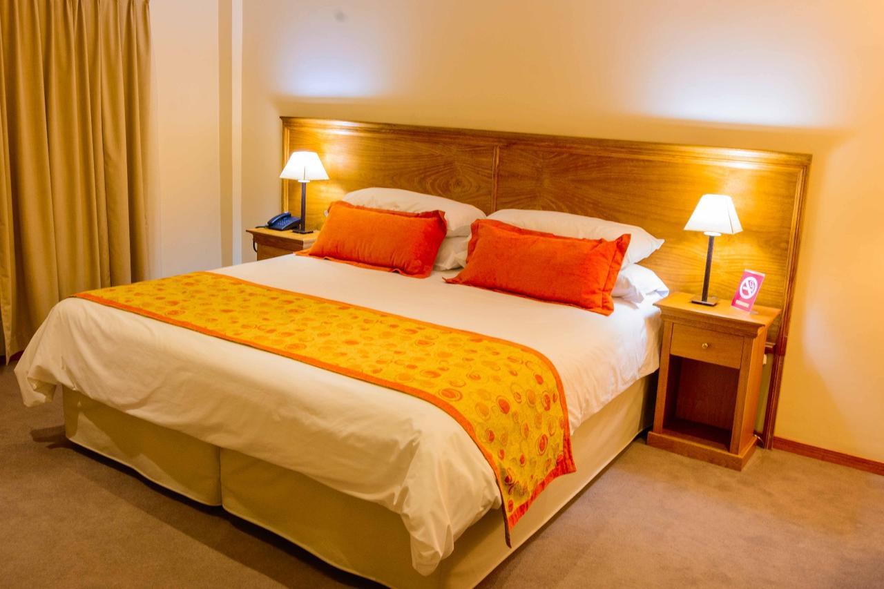 Hotel Urbano Ла банда Екстериор снимка